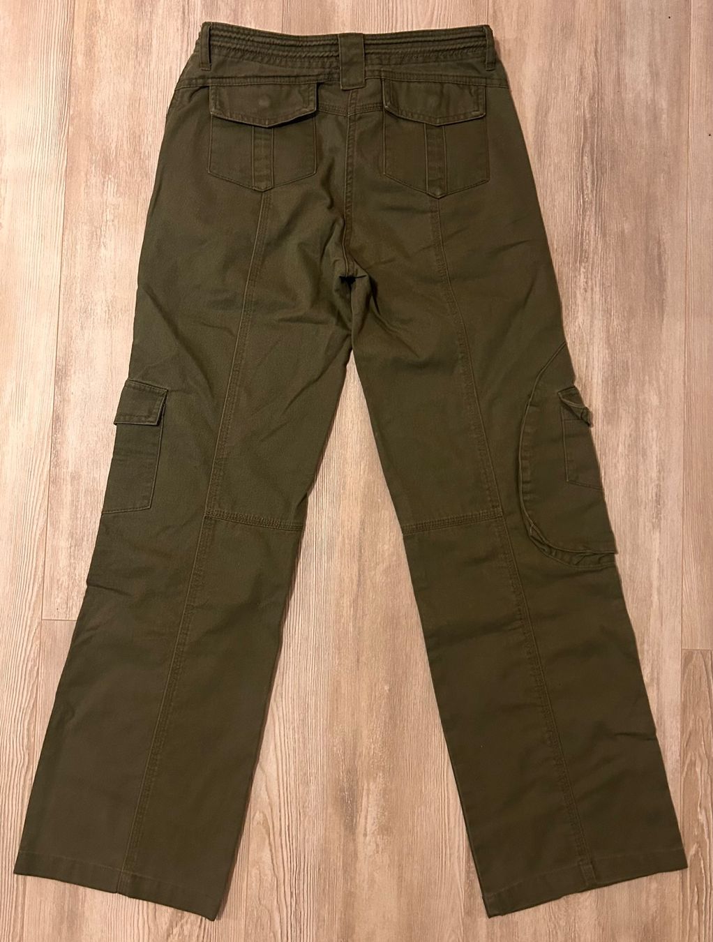 Brandy Melville Hosen: Pantalon cargo vert – Neu (gemäss Beschreibung) aus Charmoille von chaignat03 1