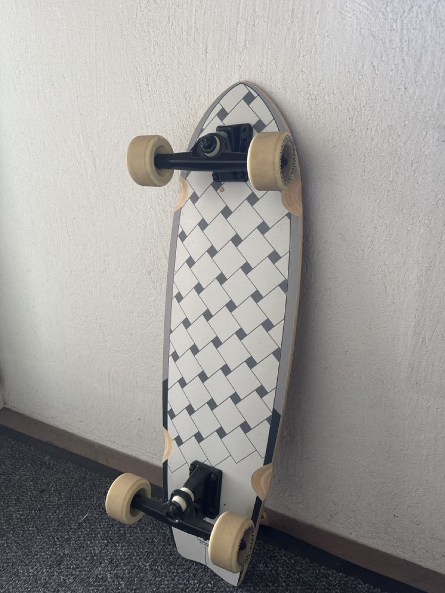 Skateboards: Ultimate Longboards Tyler 32" Surfskate – Usato da Matten b. Interlaken venduto da Nick_Pedersen 1