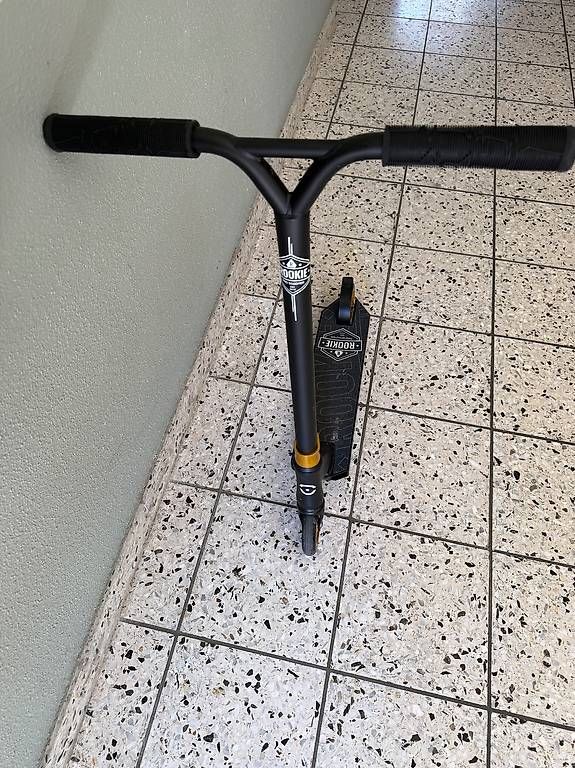 Kickboard: Kinder Trotti - Scooter - Top Zustand! – Usato da Péry venduto da jaybird_2019 2