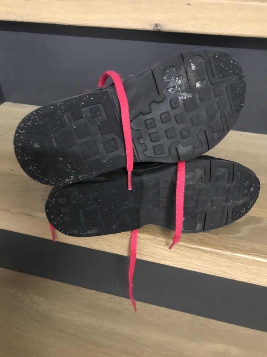Schuhe für Mädchen: Nike Turnschuhe 31.5 – Gebraucht aus Waldkirch von son_wlp2 1