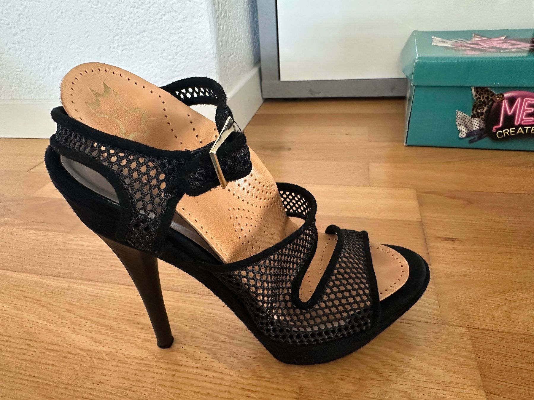 Navyboot Scarpe da donna: NAVYBOOT high heels 38 – Usato da Laupen BE venduto da Smythe 4
