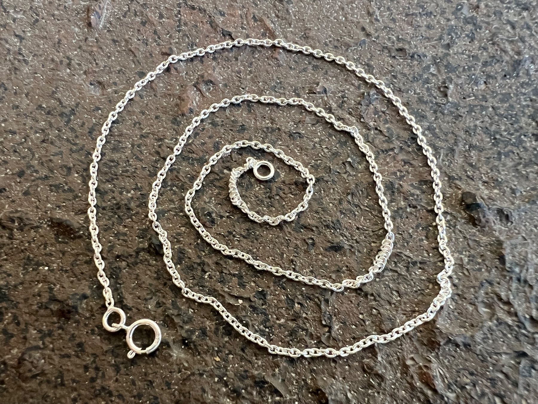 Catenine: Silber Kette 45cm - Durchmesser 2,8mm  - 2,2g leicht u. hell – Nuovo (secondo la descrizione) da Bern venduto da Jiffy 5