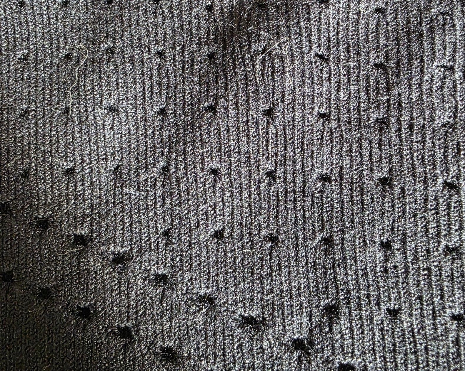 Zebra Tops: Pull noir Zebra - taille S – Gebraucht aus Vevey von Renka2011 1