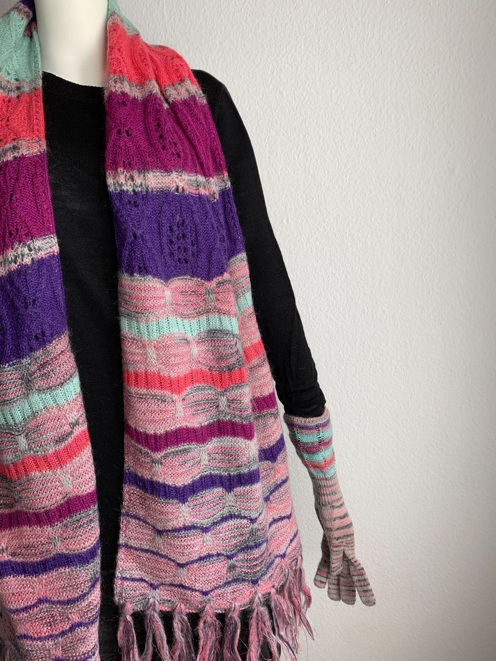 Missoni Foulard & Sciarpe: Missoni  Kappe Handschuhe Schal Set – Nuovo (secondo la descrizione) da Winterthur venduto da 19.19 2