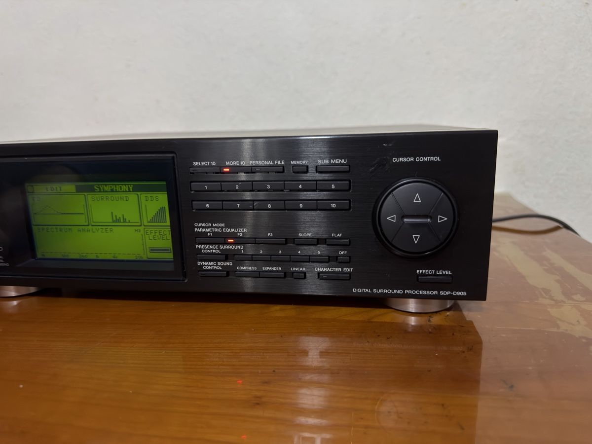 Sony Systèmes audio & multimédias: Sony Digital Surround Prozessor SDP-D905  – D'occasion à Zürich par semi16 4