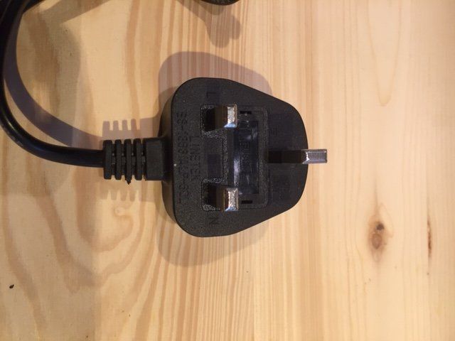 Cavi: Reise Adapter Kabel Set – Nuovo e nell'imballaggio originale da Würenlingen venduto da Schneiderhifi 1