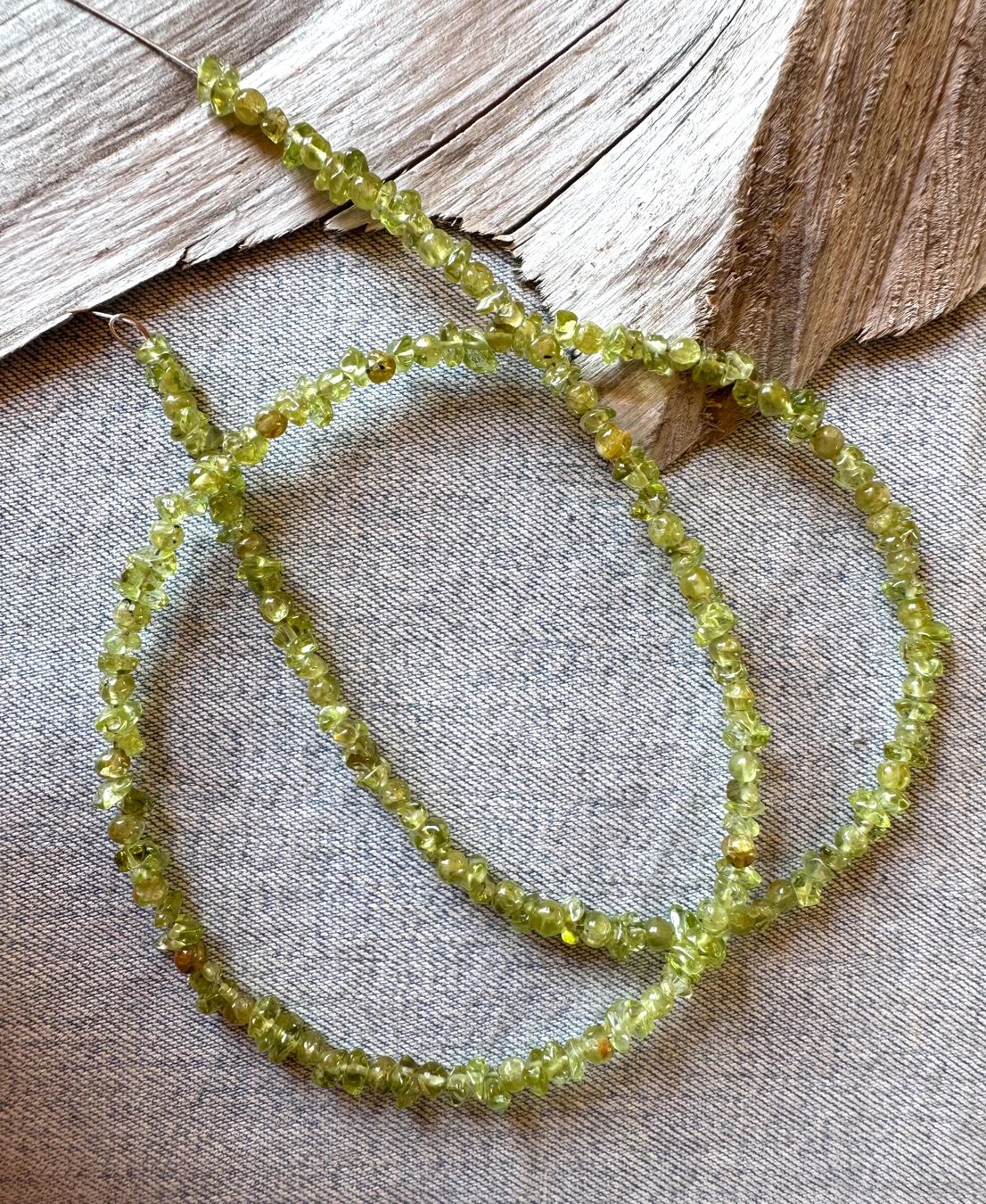 Catenine: Peridot. Olivin   extra  wilde Nugget Form + rund     48cm – Nuovo e nell'imballaggio originale da Leuggern venduto da gemshow 6