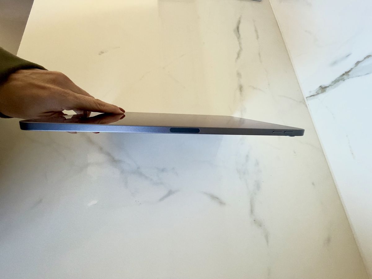 Apple Tablet PC: iPad Air 5th generation 64GB – Nuovo (secondo la descrizione) da Cologny venduto da sab_xh7v 7