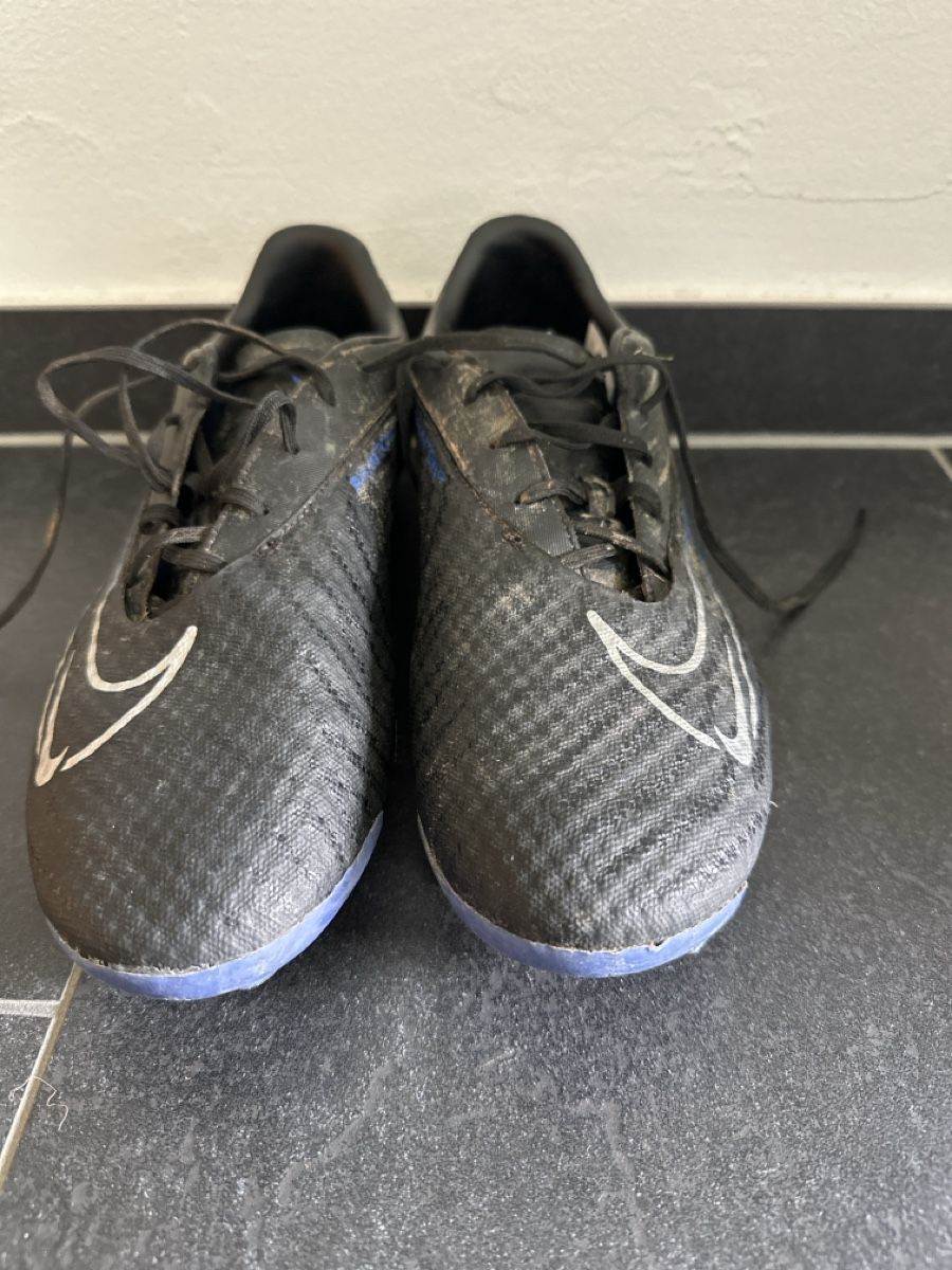 Scarpe da uomo: Fussballschuhe Nike Phantom Grösse 42.5  – Usato da Seon venduto da Melanie82 1