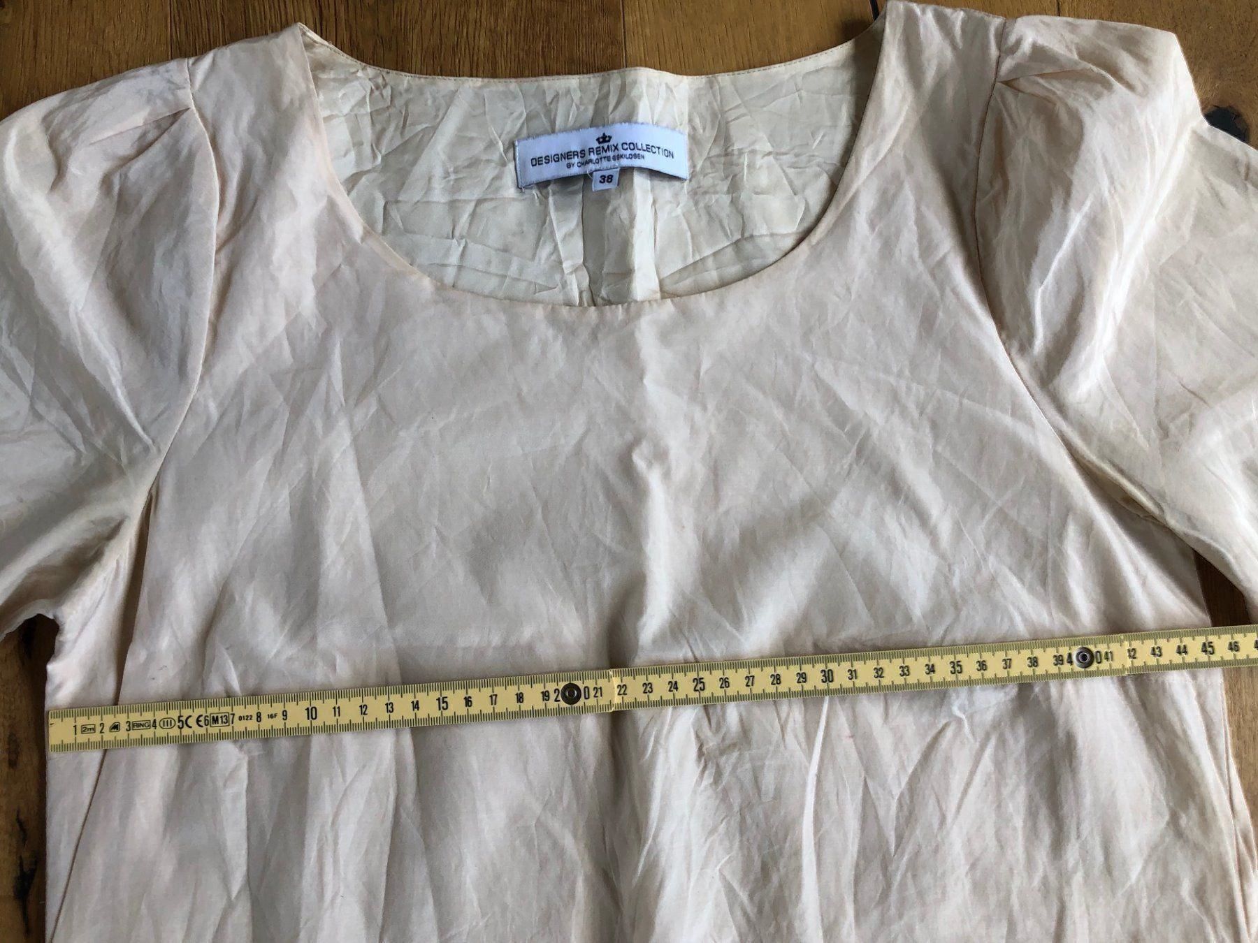 Robes: Robe / Kleid Designers Remix – D'occasion à Dotzigen par SecondHandGems 2