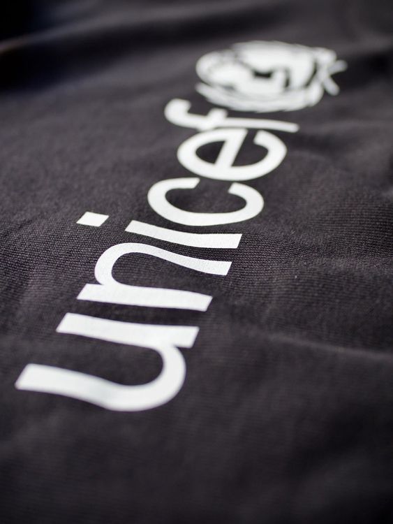 Exklusiv: UNICEF HOODIE - S 5