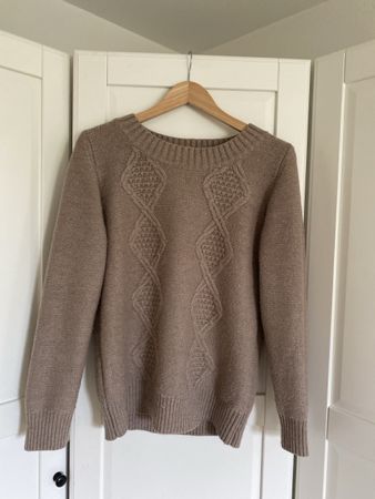 Cozy Kookai Cable Knit Sweater - Perfect for Autumn Chills! 