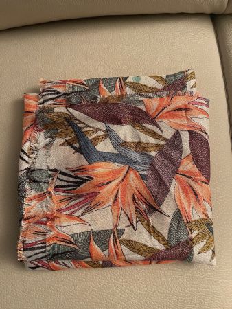 Foulard GUESS