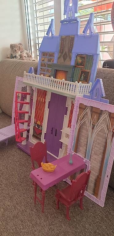 Casette per bambini: Casa di Elsa – Usato da Massagno venduto da Ale86 3