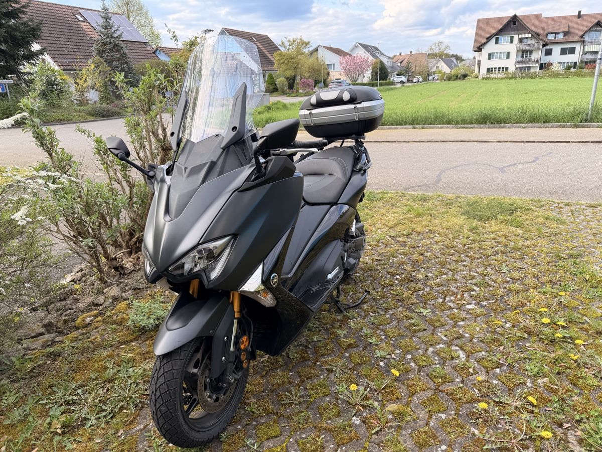 Yamaha Scooter: Yamaha T-MAX XP530A/DX  Roller – Usato da Rheinau venduto da kanaane 1