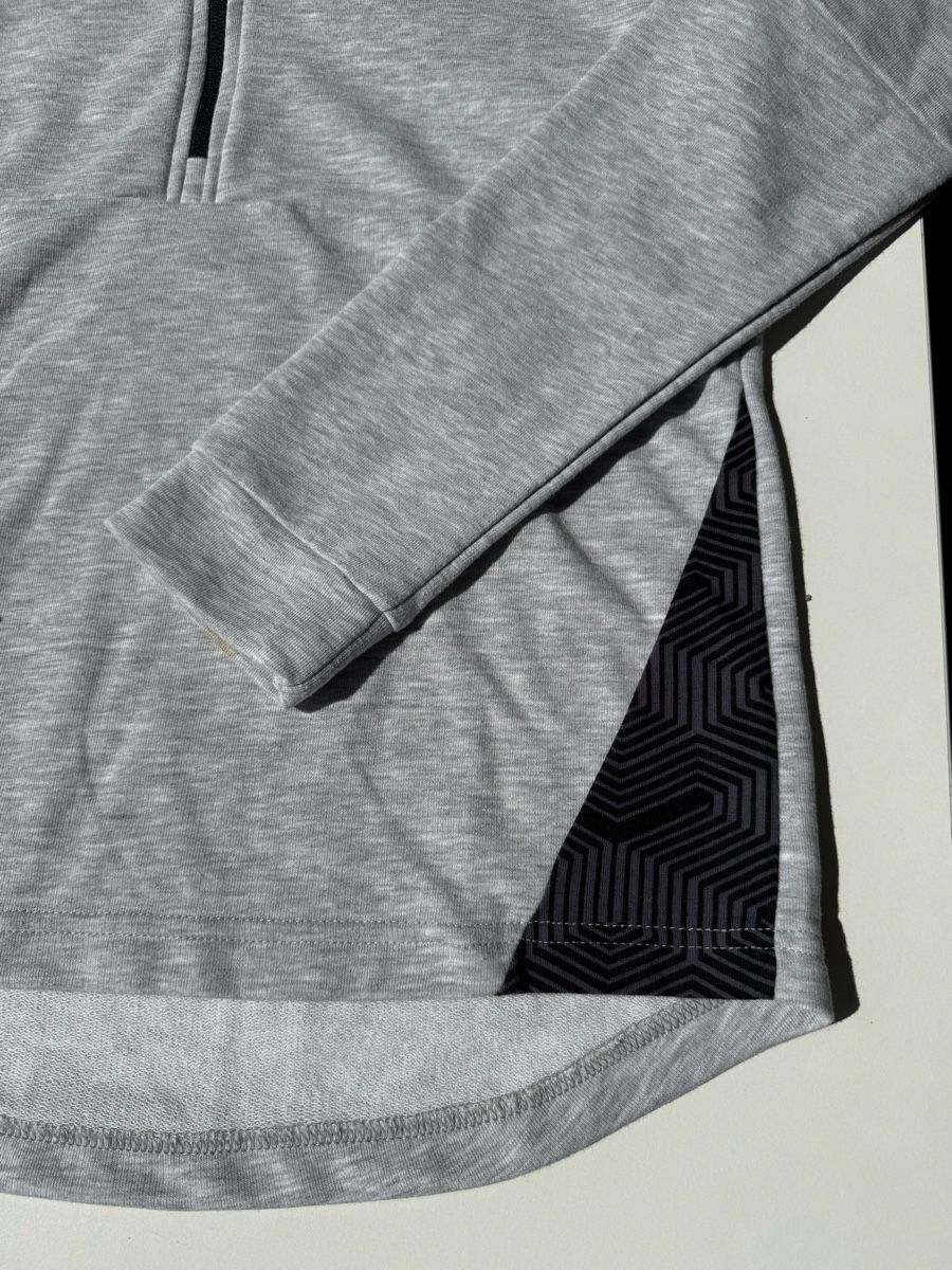 Puma Pulls & Sweat-shirts: Pull à capuche PUMA gris taille – D'occasion à Courtételle par comtem 3