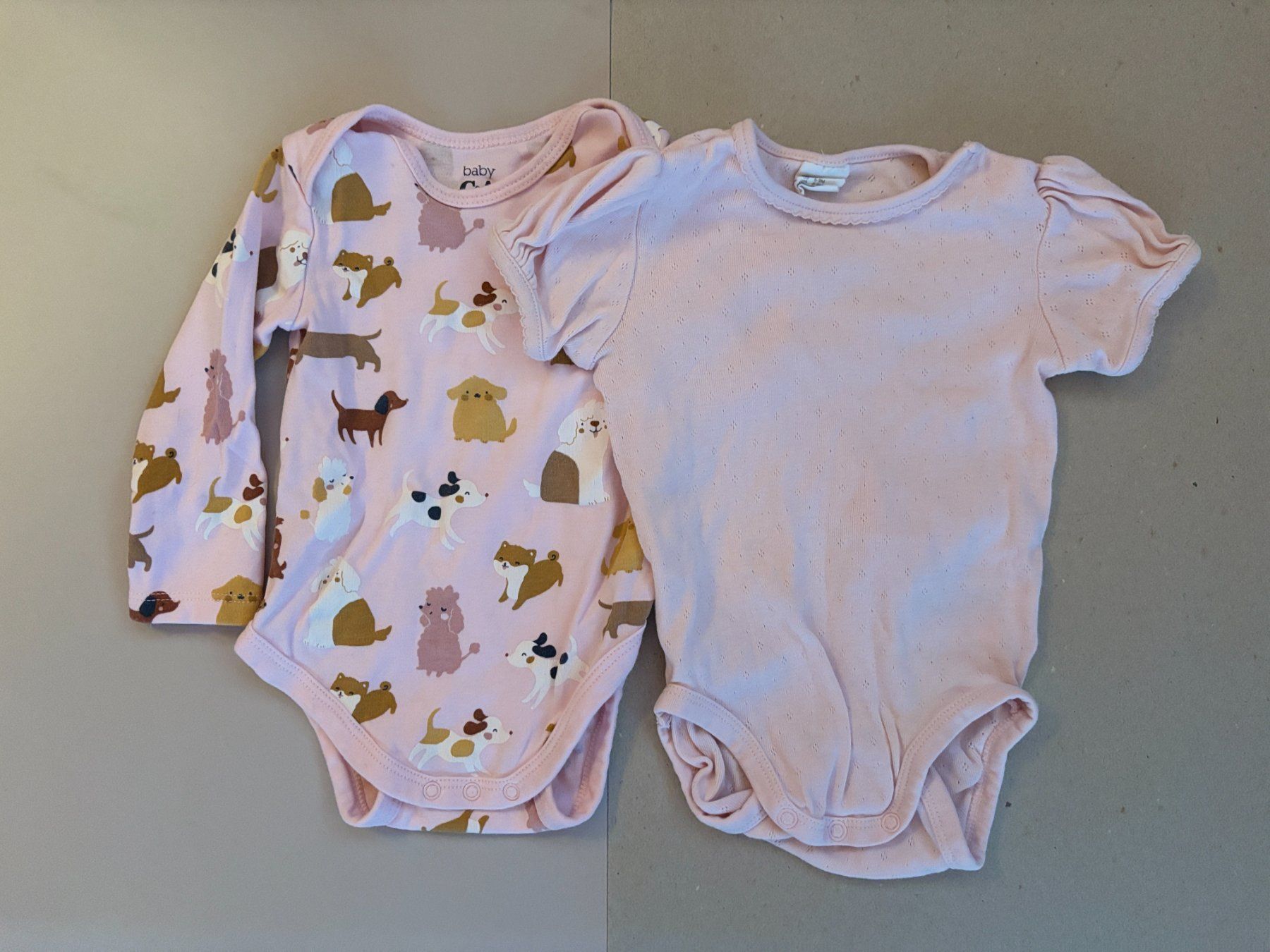 Lotti & Set di vestiti: Body-Set, Gr. 74 (#42) – Usato da Englisberg venduto da Apfelsine 2
