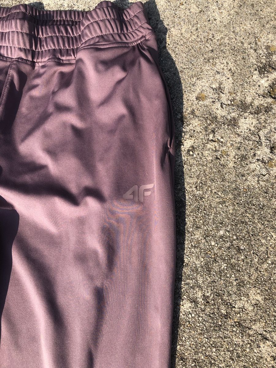 Kleiderpakete: 4F tracksuit set – Gebraucht aus Fribourg von ann_l9b7 1