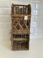 Charmanter Toilettenpapierhalter aus Rattan, Riviera Maison