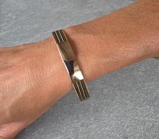 Bracelet Jonc en or rose 14k. et poils d’éléphant