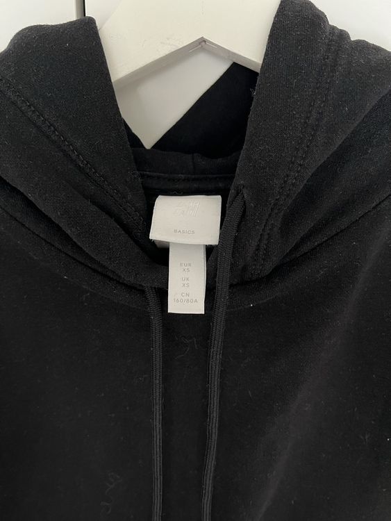 H&M Pulls & Sweat-shirts: Schwarzer H&M Hoodie Gr. XS – Neuf (Voir description) à Zürich par anna_ri 1