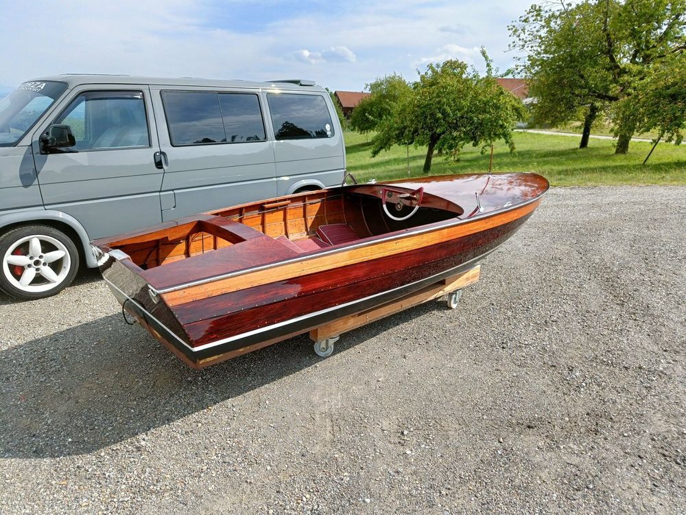 Altes Holzboot Zu Verschenken
