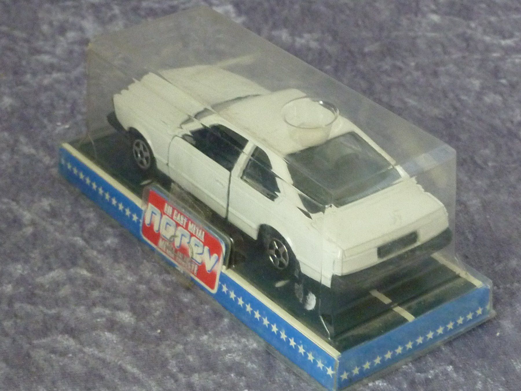 Norev Modellini d'auto: BMW 630 1:43 – Nuovo e nell'imballaggio originale da Dürrenäsch venduto da modellautos4you 1