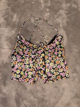 Damen Crop Top Blumenmuster Grösse XS-S neuwertig