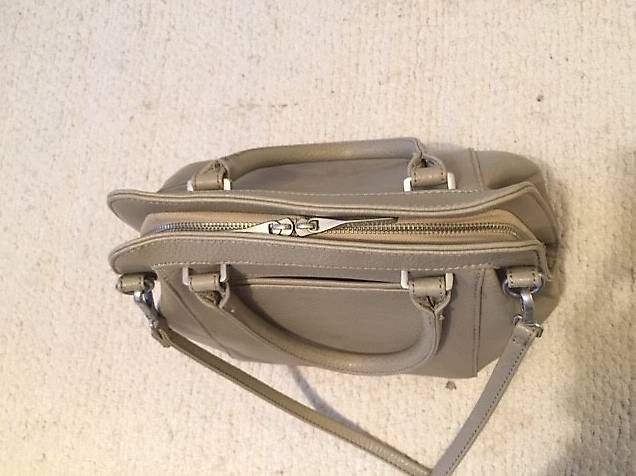 Taschen für Damen: Handtasche Kunstleder nature braun schlamm – Gebraucht aus Zürich von coraruoss 2