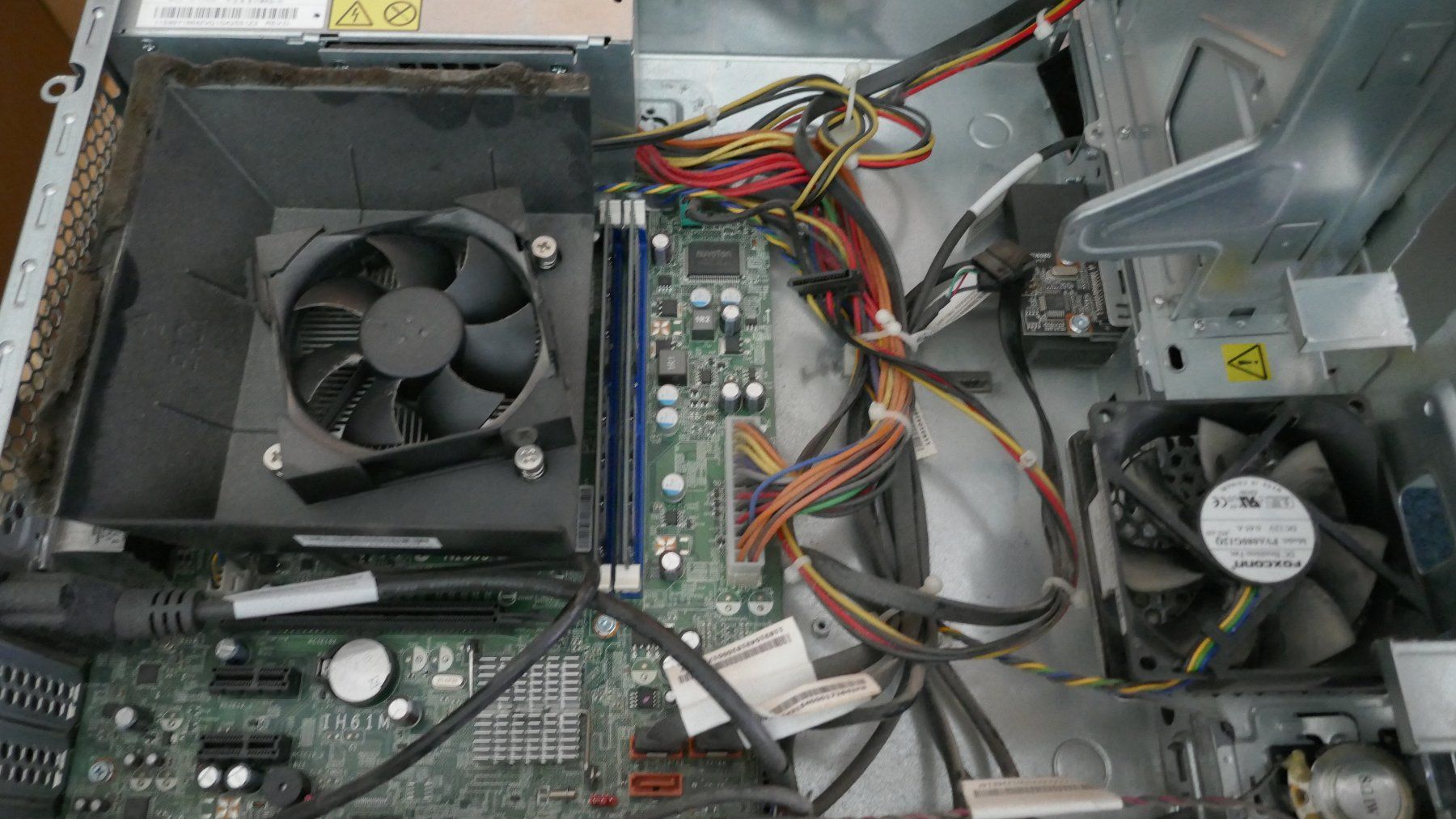Lenovo PC: Lenovo ThinkCentre Edge – Usato da Wenslingen venduto da FairlightCMI 3