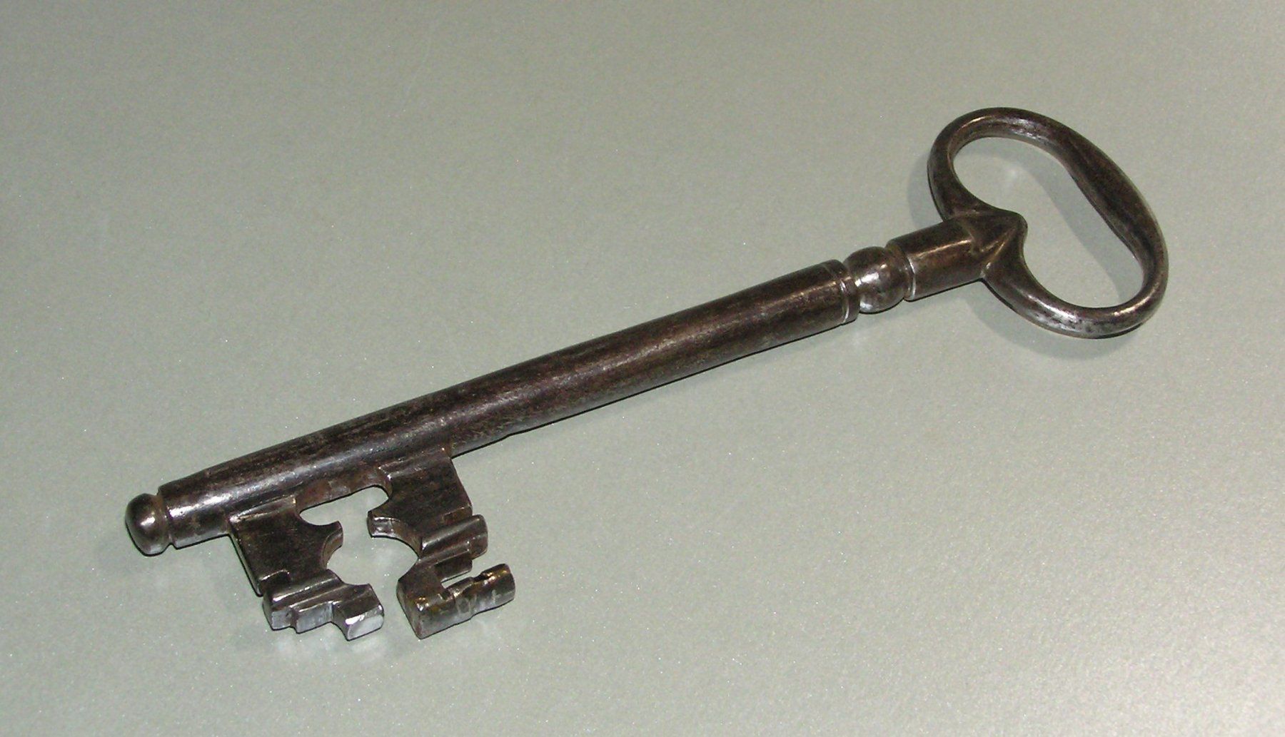 Chiavi: Antiker Schlüssel 18-19 Jh. – Usato da Grenchen venduto da Antique-hunter 3