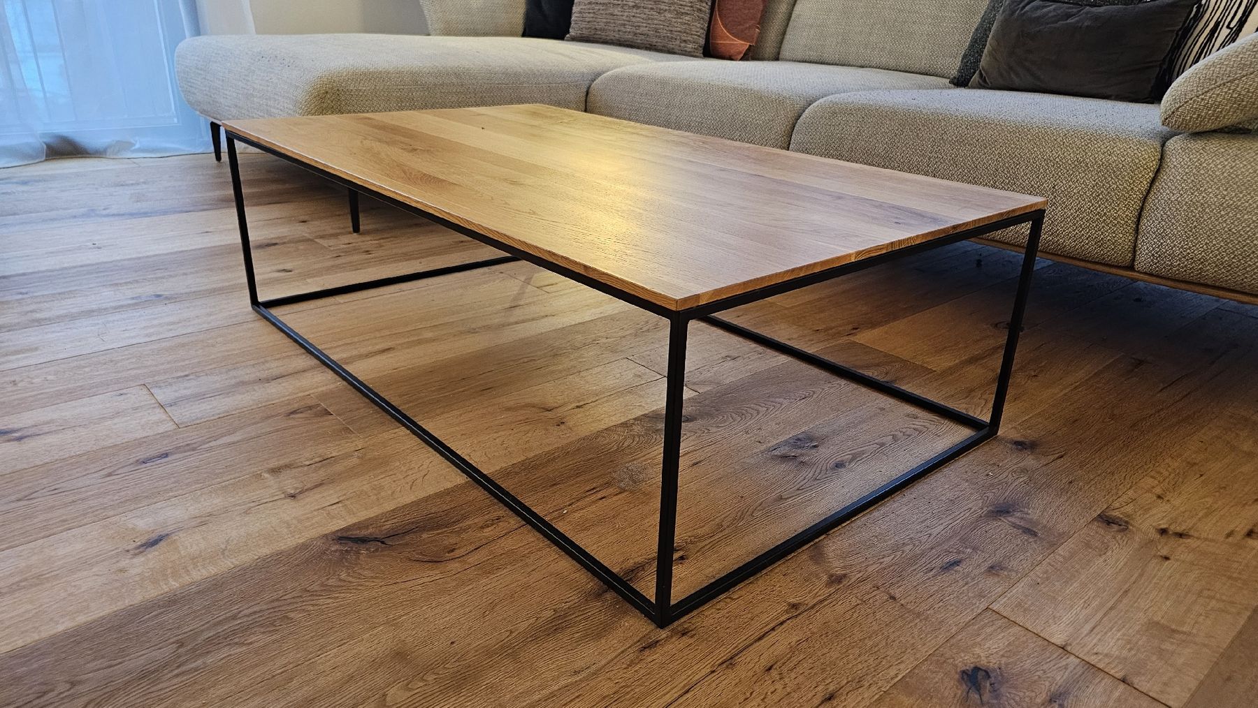 Johann Jakob Tables: Couchtisch Eiche massiv – D'occasion à Liestal par nick1311