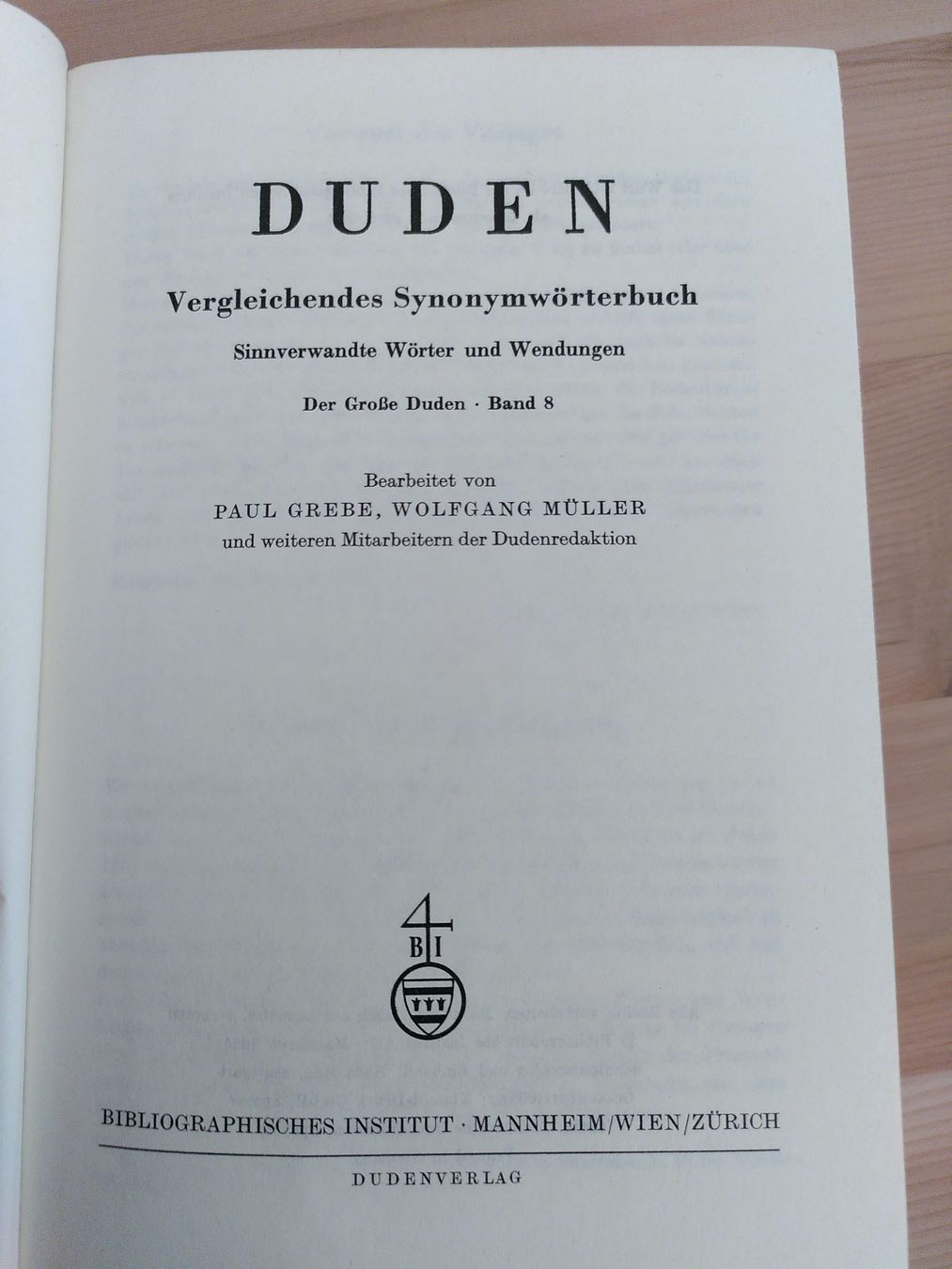 Libri: DER GROSSE DUDEN/ SINNVERWANDTE WÖRTER 8 – Usato da Brugg AG venduto da olamim 1