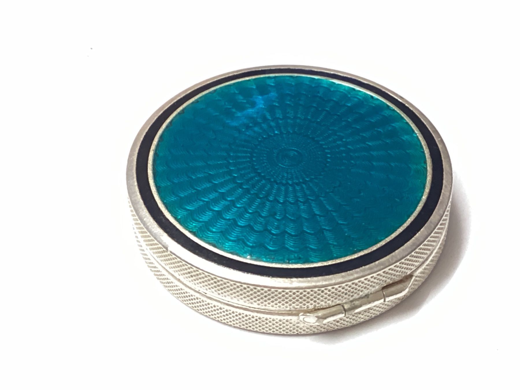 Make-up: Alte Puderdose versilbert, Quaste, Spiegel, Vintage – Usato da Eglisau venduto da mar_5rn2 8