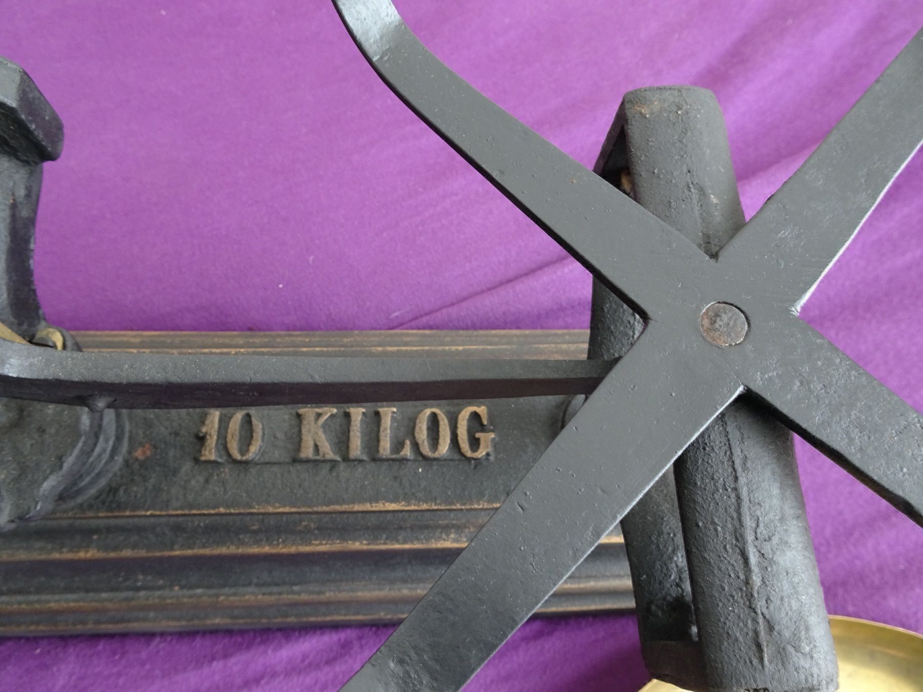 Bilance e pesi: antike Waage m. Messingschalen & Gewicht – Usato da Vitznau venduto da Mina60 5
