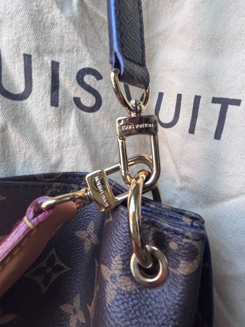 Louis Vuitton Borse da donna: Louis Vuitton Metis Hobo – Usato da Thalwil venduto da dor_rd25 1