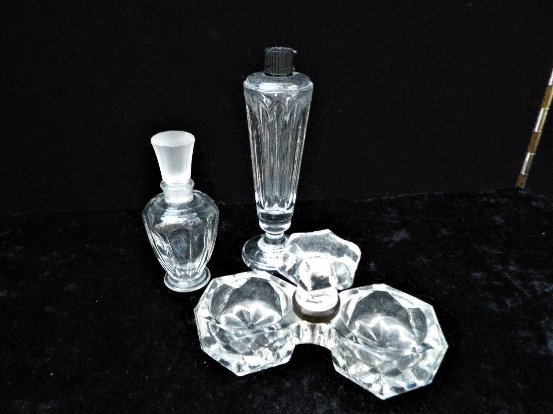Flaconi: Antike Glas-Flacons und Salzgefäss – Usato da Reinach BL venduto da Annodomini 1