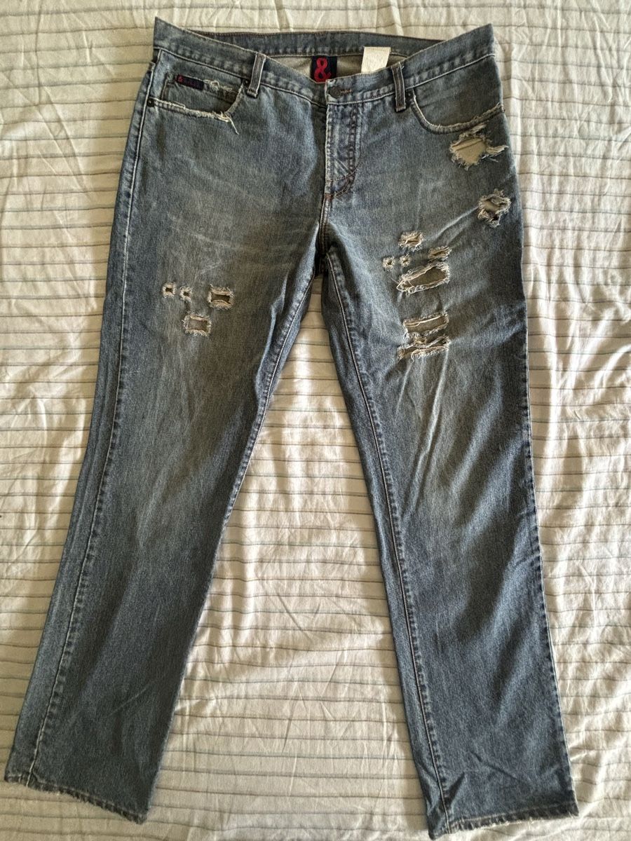 Dolce & Gabbana Jeans: Dolce & Gabbana ripped&washed blue jeans  – Usato da Lausanne venduto da ali_eddine