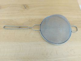 Feines Küchensieb aus Edelstall  Durchmesser 22cm