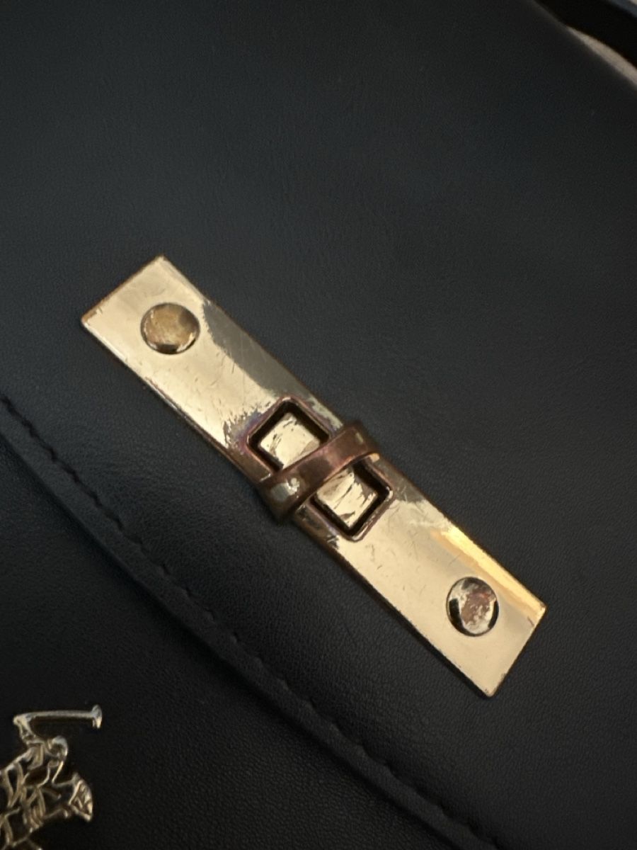 Taschen für Damen: Schwarze Handtasche – Gebraucht aus Winterthur von Can.sel37 4