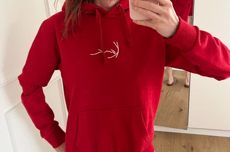 Rote Kapuzenjacke, Grösse S, Karl Kani