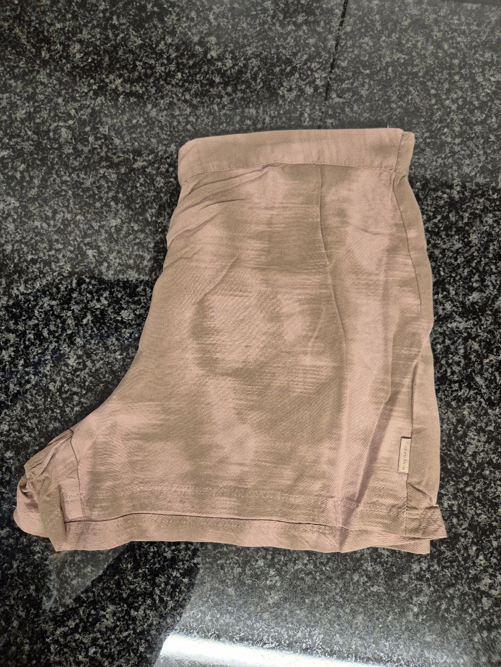 Calvin Klein Pantaloni: Calvin Klein Shorts – Usato da Kehrsatz venduto da flu_2lhj