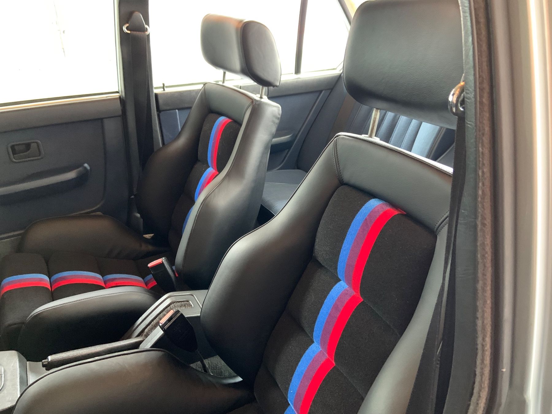 BMW Autos: BMW 528i – Gebraucht aus Tramelan von crevette72 5