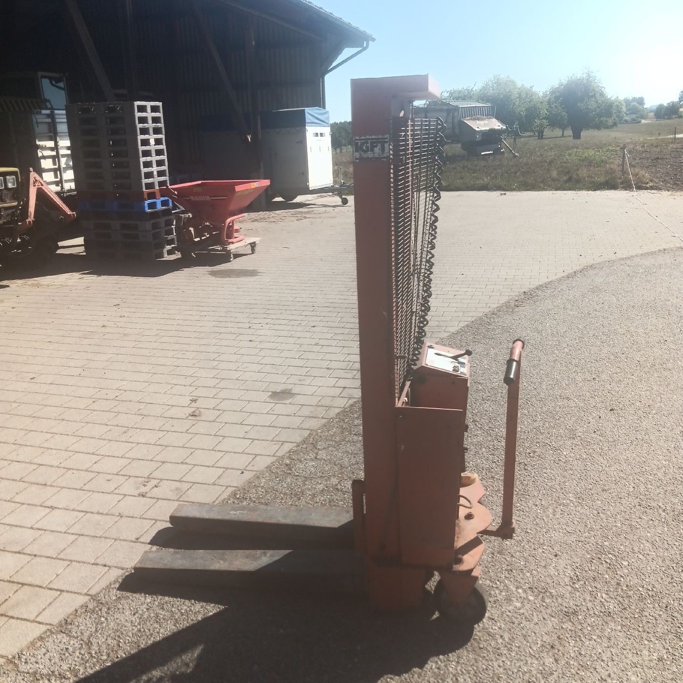 Ameise Carrelli elevatori e a forche: Stapler, pallettenwagen, ameise – Usato da Lommis venduto da schlosslommis 1