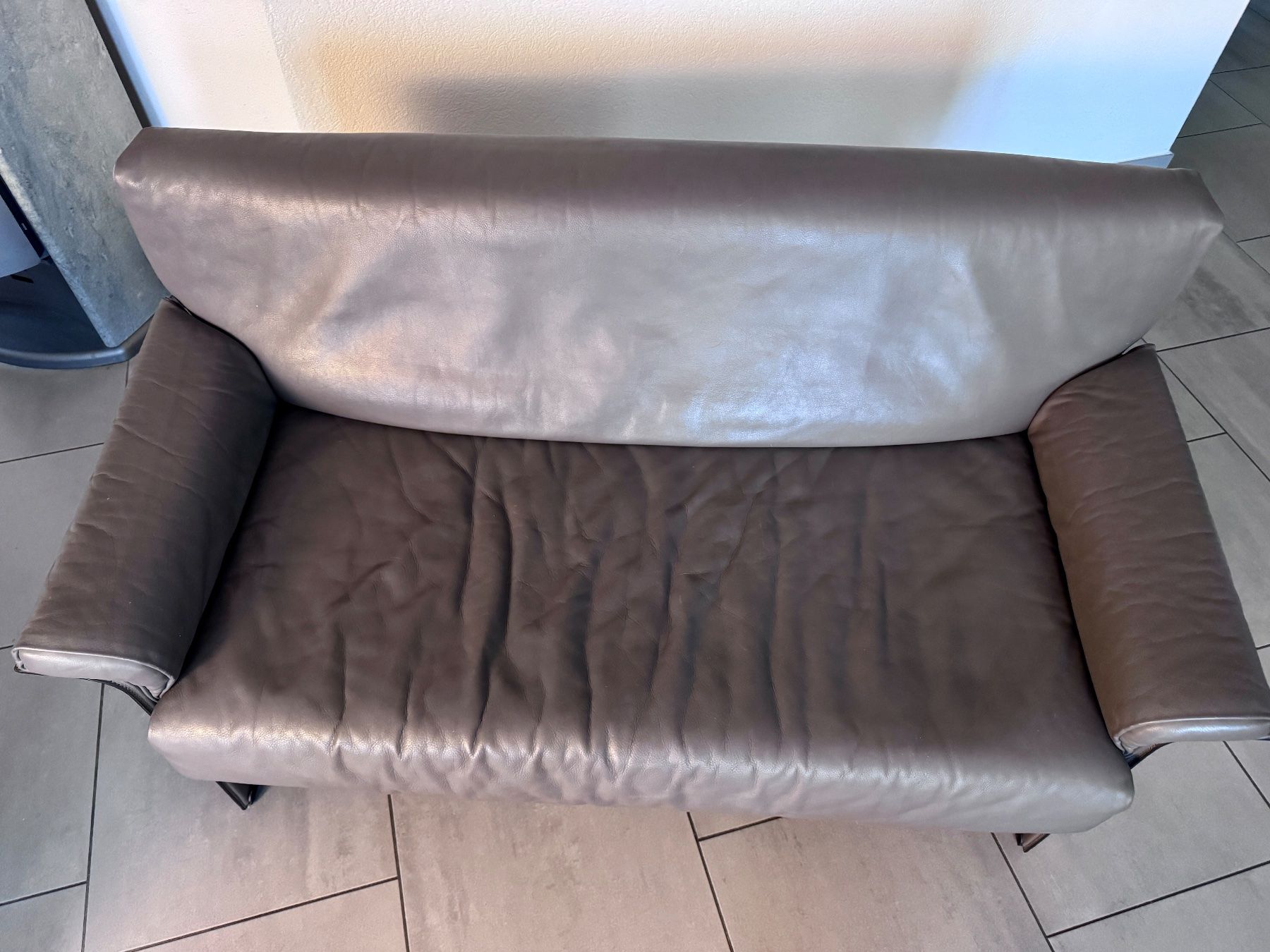 Matteo Grassi Sofas: Sofa Leder grau 2-Sitzer Matteo Grassi – Gebraucht aus Schneisingen von BaetschmannD 2