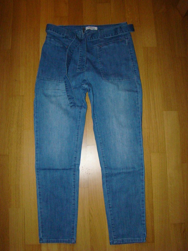 Morgan Jeans: Morgan, Jeans taille haute ceinturé – Nuovo e nell'imballaggio originale da Lussery-Villars venduto da pousinete02