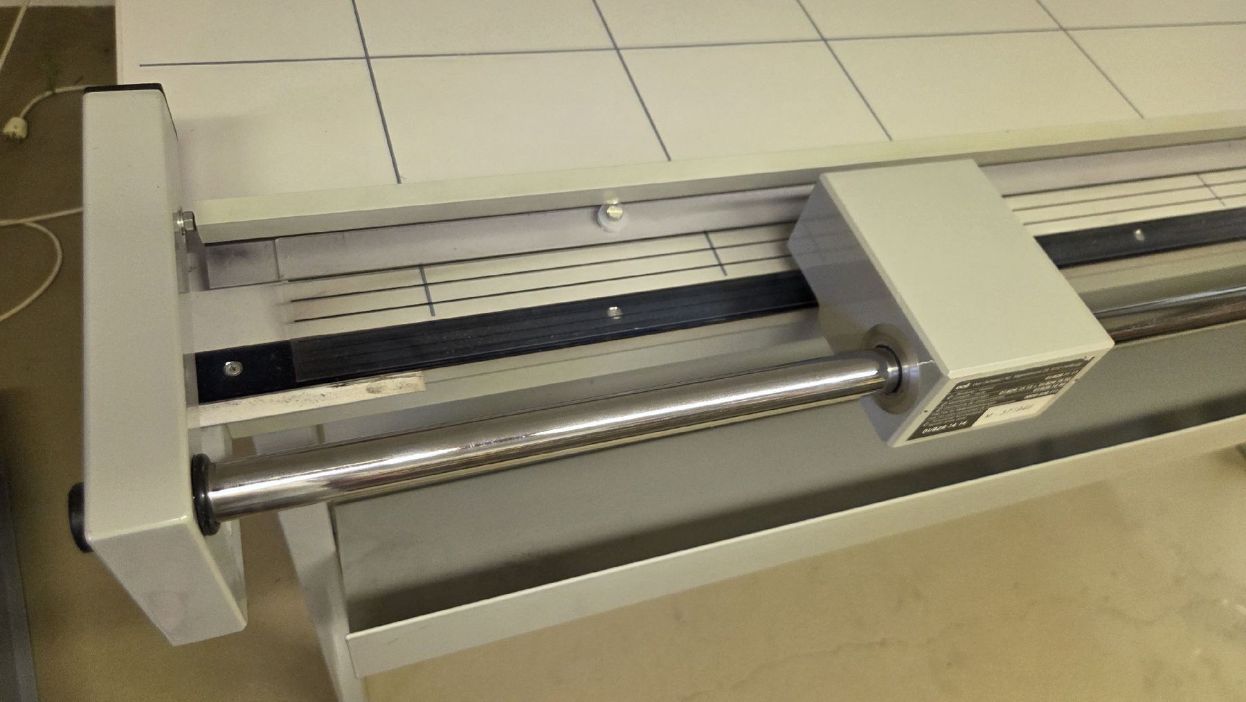 Toutes les machines: Océ Rollen-Schneidemaschine – D'occasion à Rickenbach Sulz par Kodachrom 2