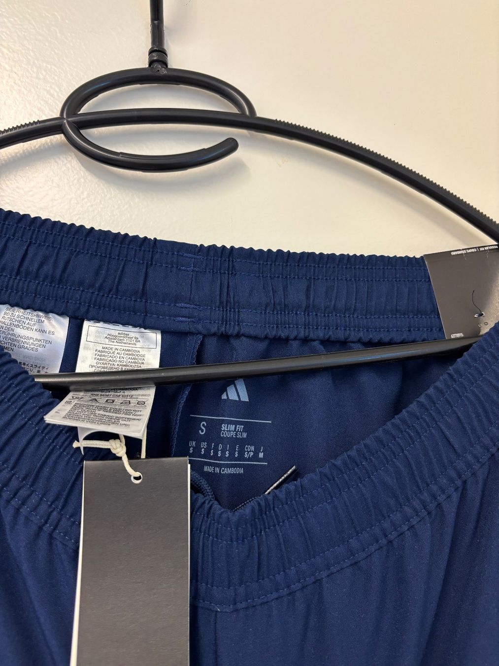 Adidas Pantaloni: Adidas Trainingshose – Nuovo e nell'imballaggio originale da Zürich venduto da mc__2kll 3