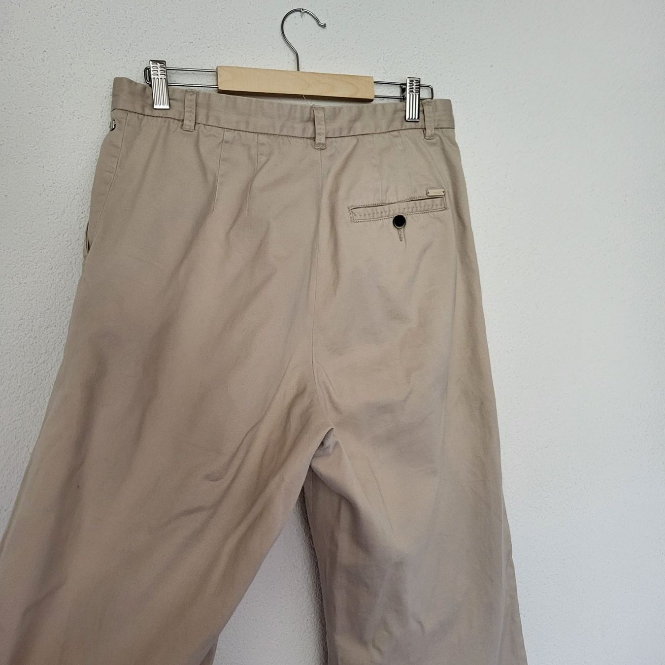 Khujo Pantaloni: KHUJO Stoffhose beige Gr. 40/L – Usato da Au SG venduto da SElena89 3