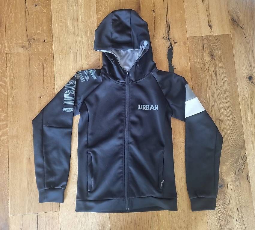 Jacken & Mäntel: Trainerjacke Gr.146/152 – Gebraucht aus Brütten von gupi1717